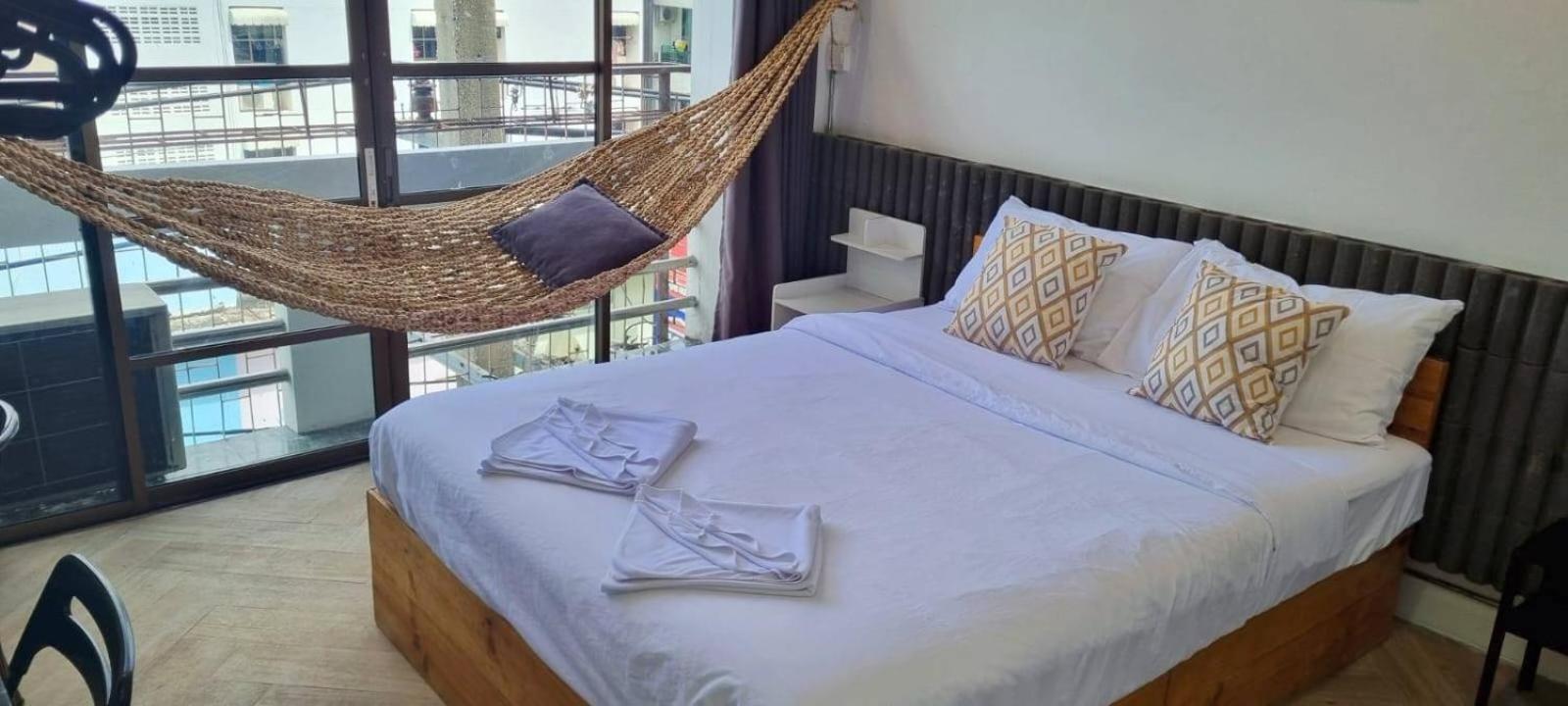 Haus Sathorn 11 Residence Бангкок Екстер'єр фото